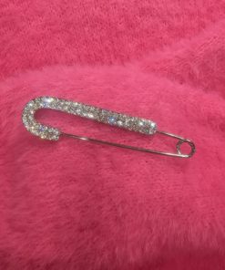 Broche épingle strass argentée