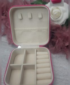 Boîte a bijoux de transport fushia