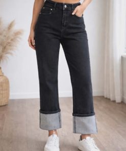 Jeans noir délavé bord strass